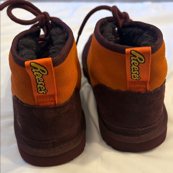 UGG x Reese’s Candy Collection Neumel II Boots - Picture 2 of 8